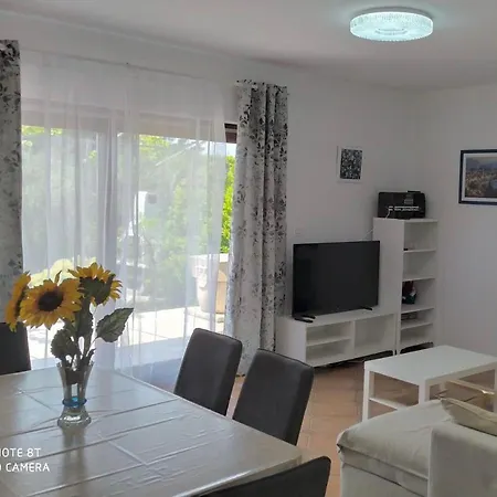 House Ivy بيت للعطل *