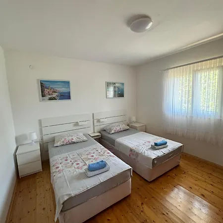 House Ivy بيت للعطل