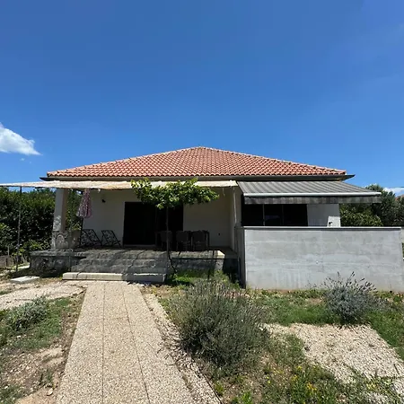 度假居 House Ivy - Next To Marina Hramina 穆泰尔岛