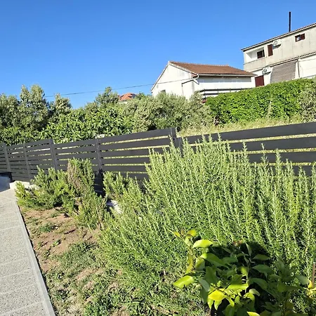 House Ivy - Next To Marina Hramina Murter