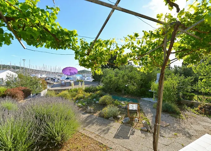 House Ivy Vakantiehuis Murter