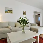 Nyaraló House Ivy *